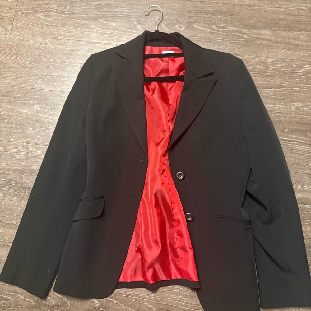 Suzy Shier Black Blazer with Vibrant Red Lining